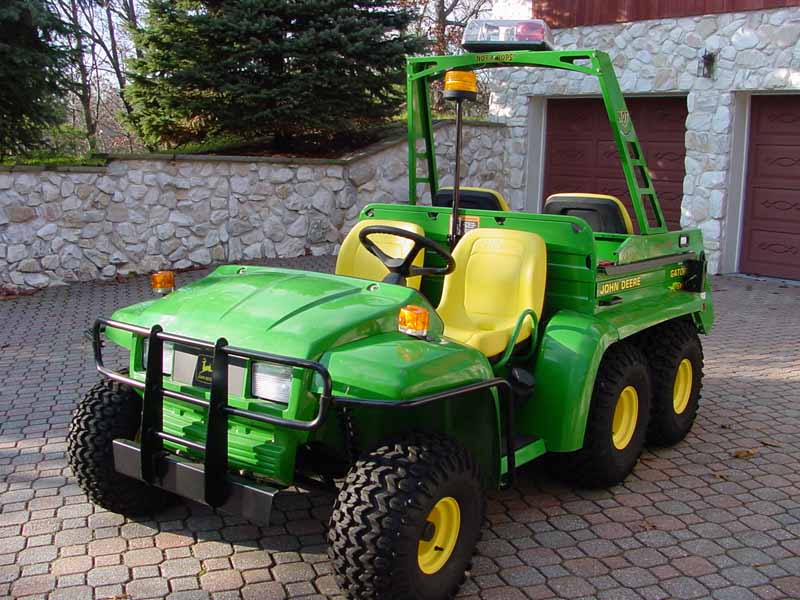 John Deere Gator